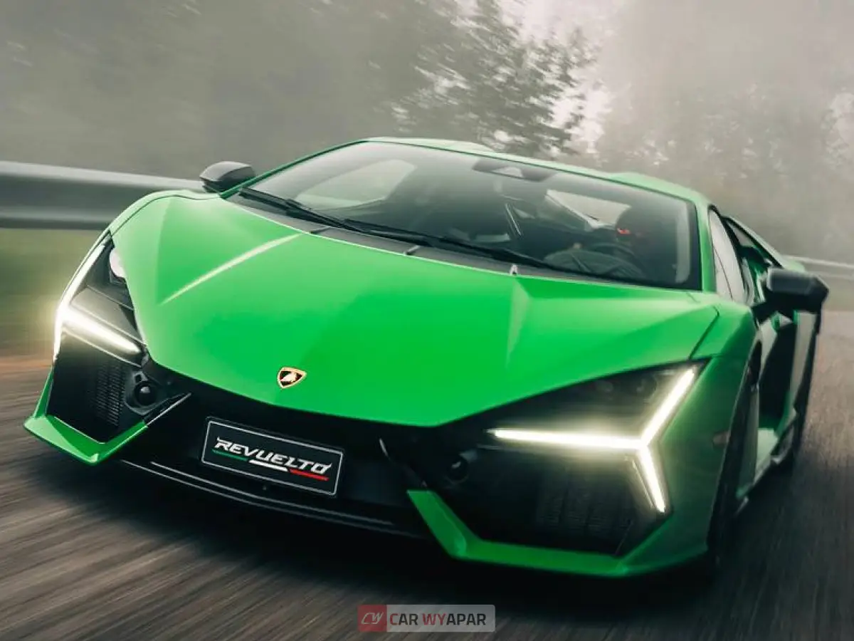 Lamborghini Revuelto